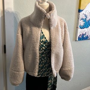 Lululemon cream Cinchable fleece zip-up 6